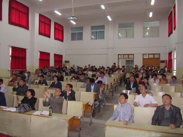 2018年裕安区进修学校继续教育送教上门到新安中学03.JPG 2018年裕安区进修学校继续教育送教上门到新安中学03.JPG