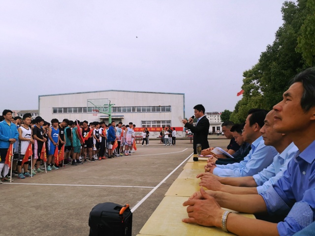 新安中学第九届高二篮球联赛决赛暨闭幕式圆满落幕03.jpg